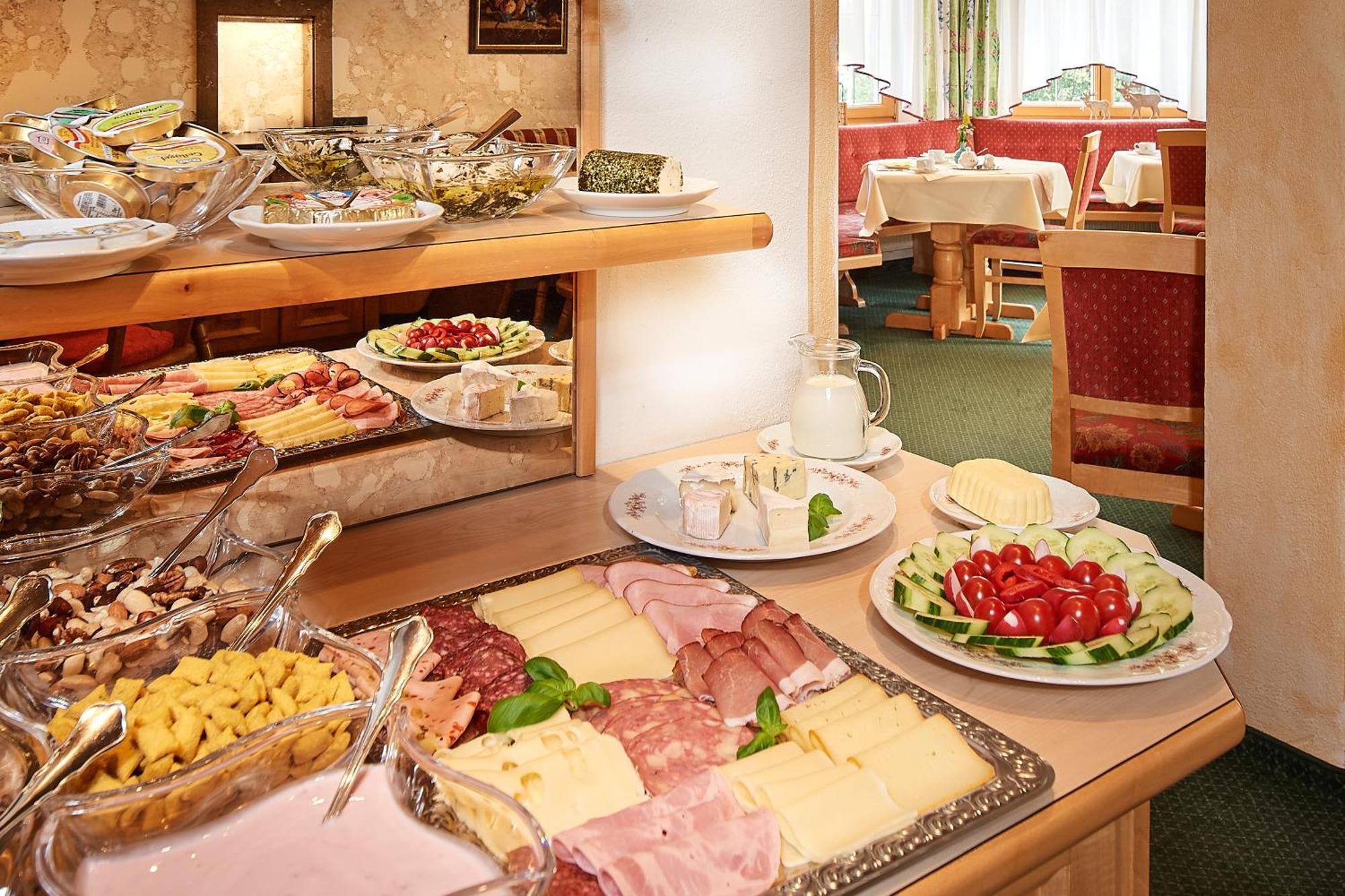 Jagdhof Hotel Гросарл Екстериор снимка